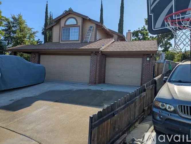 2937 Tamarind Ct House for rent in Antelope, CA