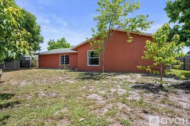 4928 Marbella Rd N Apartment for rent in West Palm Beach, FL