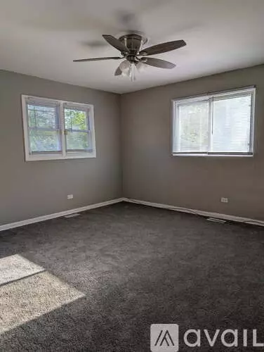 2159 E 97th St Unit Chicago Apartment for rent in Chicago, IL