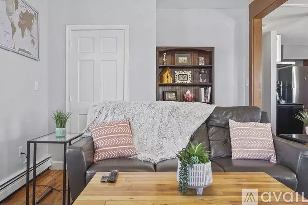 372 Broadway, Unit 4 Apartment for rent in South Portland, ME
