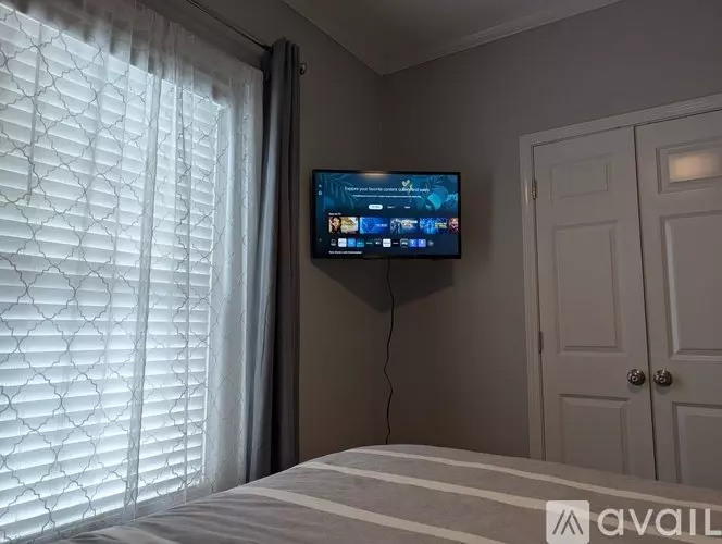 1005 Regal Hills Ln Unit Room Apartment for rent in Mableton, GA