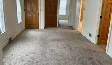 5 of 14 5921 5th Ave Unit Upper Apartment for rent in Kenosha, WI