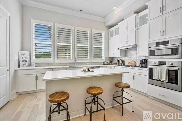 2157 Wenge Ln Apartment for rent in Dallas, TX