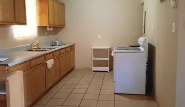 2 of 6 1933 W Mitchell Dr House for rent in Phoenix, AZ