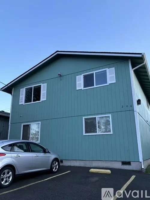 246 NE 3rd St Unit 4 Apartment for rent in Newport, OR