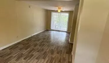4 of 9 720 Lake Shore Dr Unit 1 Apartment for rent in Hobart, IN