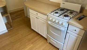 3 of 10 24 School St Unit 2 Apartment for rent in Burlington, VT