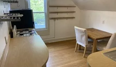5 of 10 24 School St Unit 2 Apartment for rent in Burlington, VT