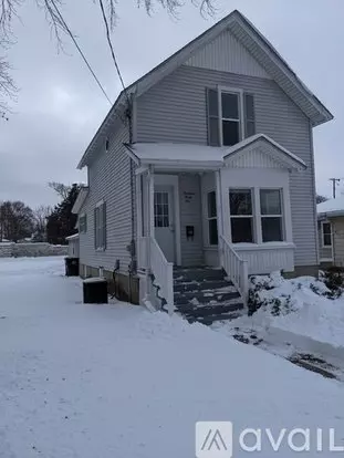 1346 Euclid Ave Apartment for rent in Beloit, WI