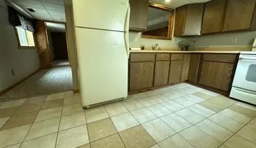 3 of 25 319 Spruce St Unit B Apartment for rent in Alexandria, MN