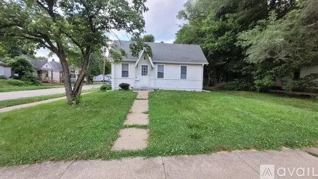 758 W King St Apartment for rent in Decatur, IL
