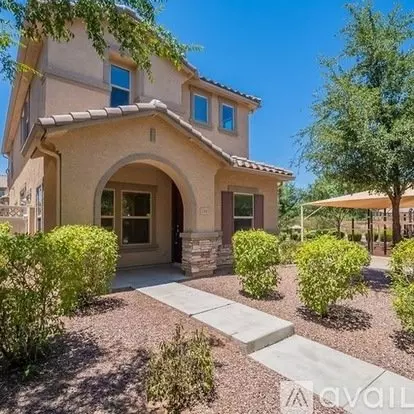 1061 S Hawk Ln Apartment for rent in Gilbert, AZ