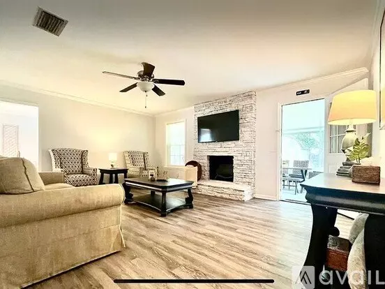 114 N Palm Dr Apartment for rent in Brunswick, GA
