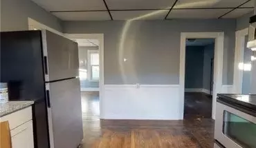 3 of 18 8 Chestnut Ave Unit 1 Apartment for rent in Cranston, RI