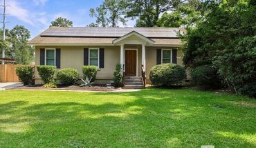 402 E 64th St Apartment for rent in Savannah, GA