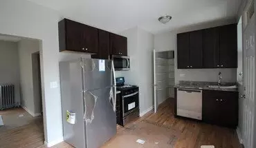 3 of 9 4324 N Bernard St Unit 2B Apartment for rent in Chicago, IL