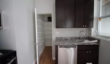 4 of 9 4324 N Bernard St Unit 2B Apartment for rent in Chicago, IL