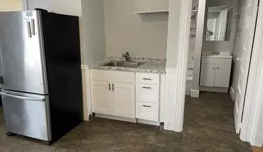 2 of 5 172 Division St Unit 2nd Apartment for rent in Pawtucket, RI