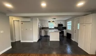 5 of 16 32 Mayflower Rd House for rent in Leicester, MA