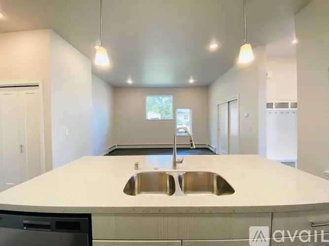 3717 Mc Cain Loop Unit A Apartment for rent in Anchorage, AK
