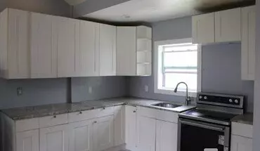 3 of 9 211 Green St Unit 2 Apartment for rent in Brockton, MA