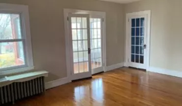 4 of 5 20 Dover St Unit 2nd Apartment for rent in Hartford, CT