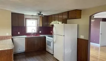 4 of 9 17 Easterbrooks Ave Unit 2 Apartment for rent in Bristol, RI