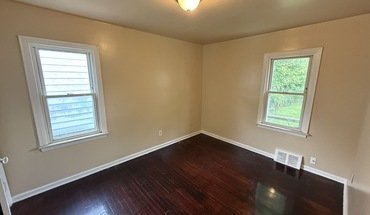21160 Dexter Blvd Apartment for rent in Warren, MI