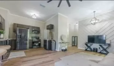 4 of 10 1002 S Willett St House for rent in Memphis, TN