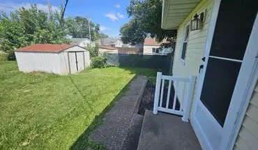 2 of 17 226 4th St E House for rent in Milan, IL