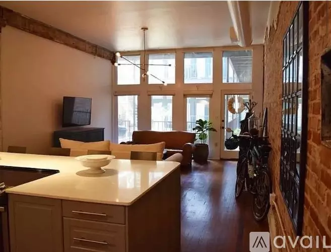 71 Union Ave Unit 202 Apartment for rent in Memphis, TN