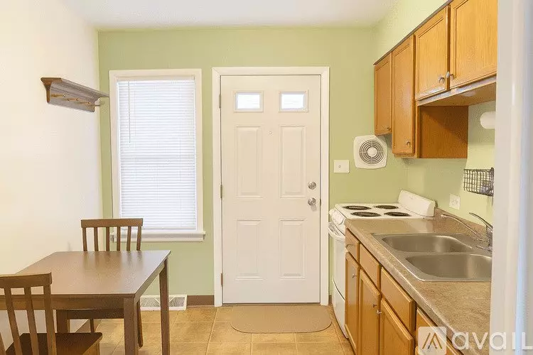 1701 North Ave Unit 1703 Apartment for rent in Waukegan, IL
