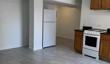 4 of 10 443 Jefferson Ave Unit 3 Apartment for rent in Elgin, IL