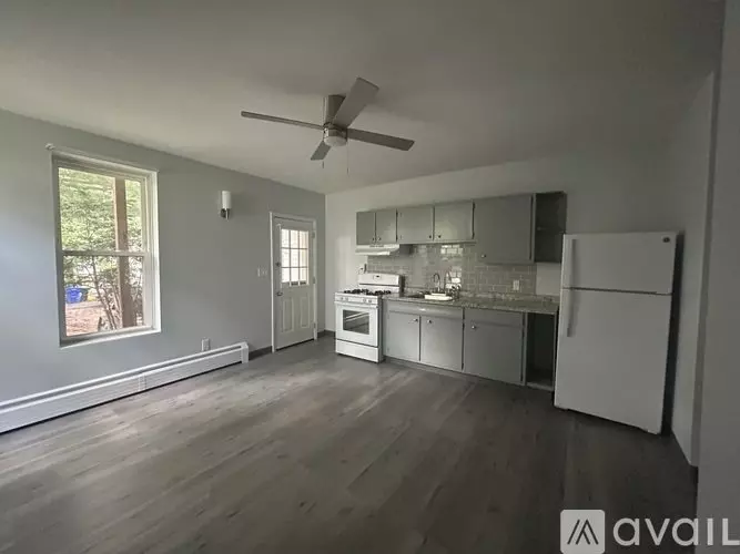 1605 3rd Ave Unit 1 Apartment for rent in Watervliet, NY