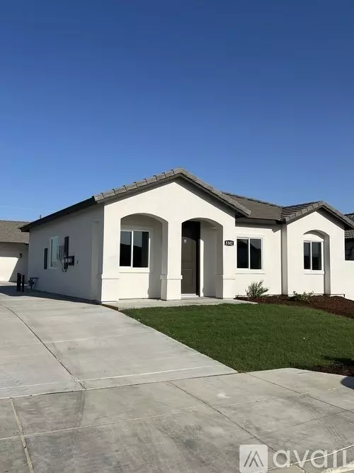 5306 Hawkwatch Ln Unit B Apartment for rent in Bakersfield, CA