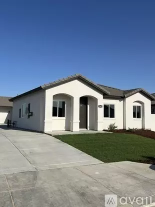 5306 Hawkwatch Ln Unit A Apartment for rent in Bakersfield, CA