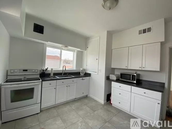 409 Mulberry Street, Unit Apt 1 Apartment for rent in Coraopolis, PA