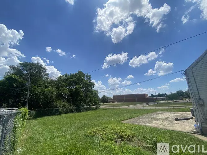 902 Cleverly Rd House for rent in Dayton, OH