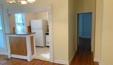 4 of 24 2920 Brattleboro Ave Unit 4 Apartment for rent in Des Moines, IA