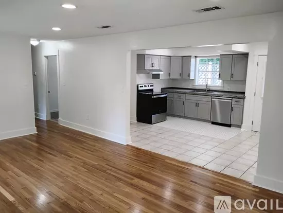 730 Lambert St Unit 730 Apartment for rent in Mandeville, LA