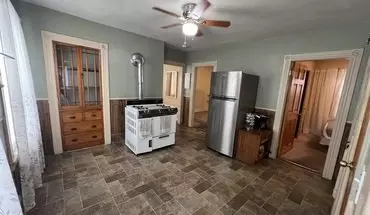 3 of 8 81 Ward St Unit 2 Apartment for rent in Worcester, MA