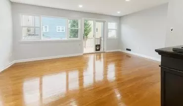 4 of 30 157 W 17th St House for rent in Bayonne, NJ