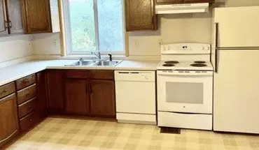5 of 10 133 Coy St Unit 1335 Apartment for rent in Mankato, MN