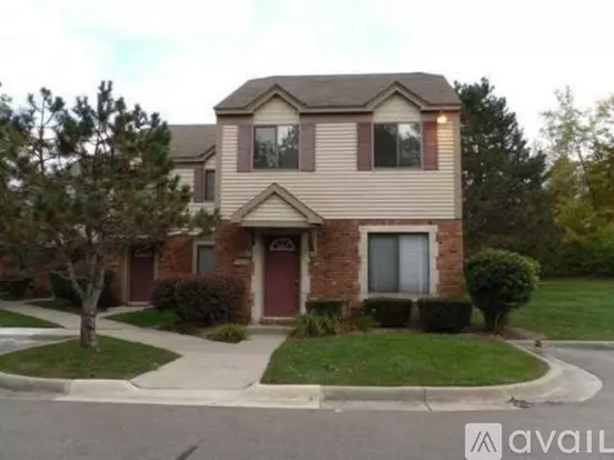 1579 Streamwood Ct Unit 1 Apartment for rent in Rochester Hills, MI