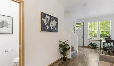 4 of 9 121 SE 8th Ave Unit 121 Apartment for rent in Hillsboro, OR