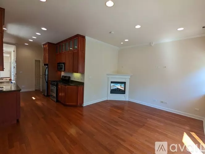 2844 N Hamlin Ave Unit 2 Apartment for rent in Chicago, IL
