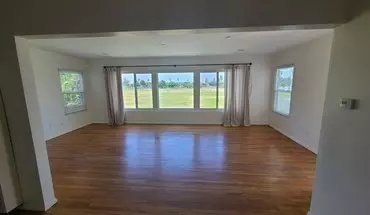 5 of 15 4646 1 2 West Point Loma Boulevard House for rent in San Diego, CA
