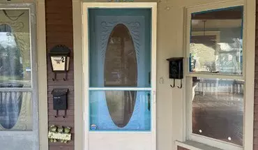 2 of 34 1416 Griswold St Unit 1 Apartment for rent in Port Huron, MI