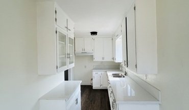1029 W 84th St Apartment for rent in Los Angeles, CA