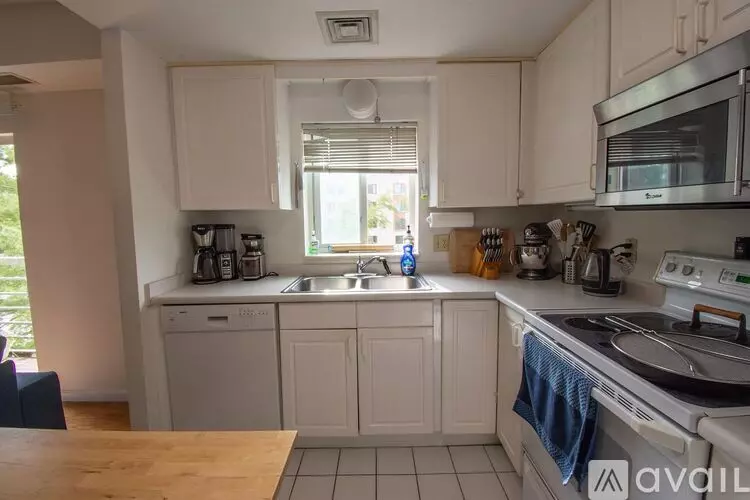 Concord Ave Unit 403 Apartment for rent in Cambridge, MA
